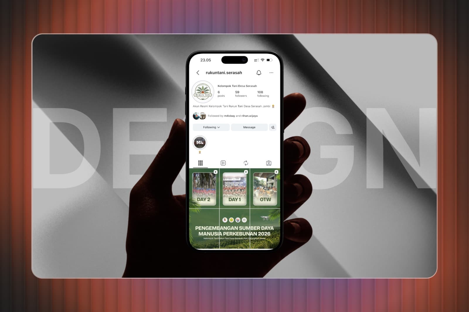 Desain feed Instagram bernuansa hijau untuk dokumentasi pelatihan kelompok tani sawit