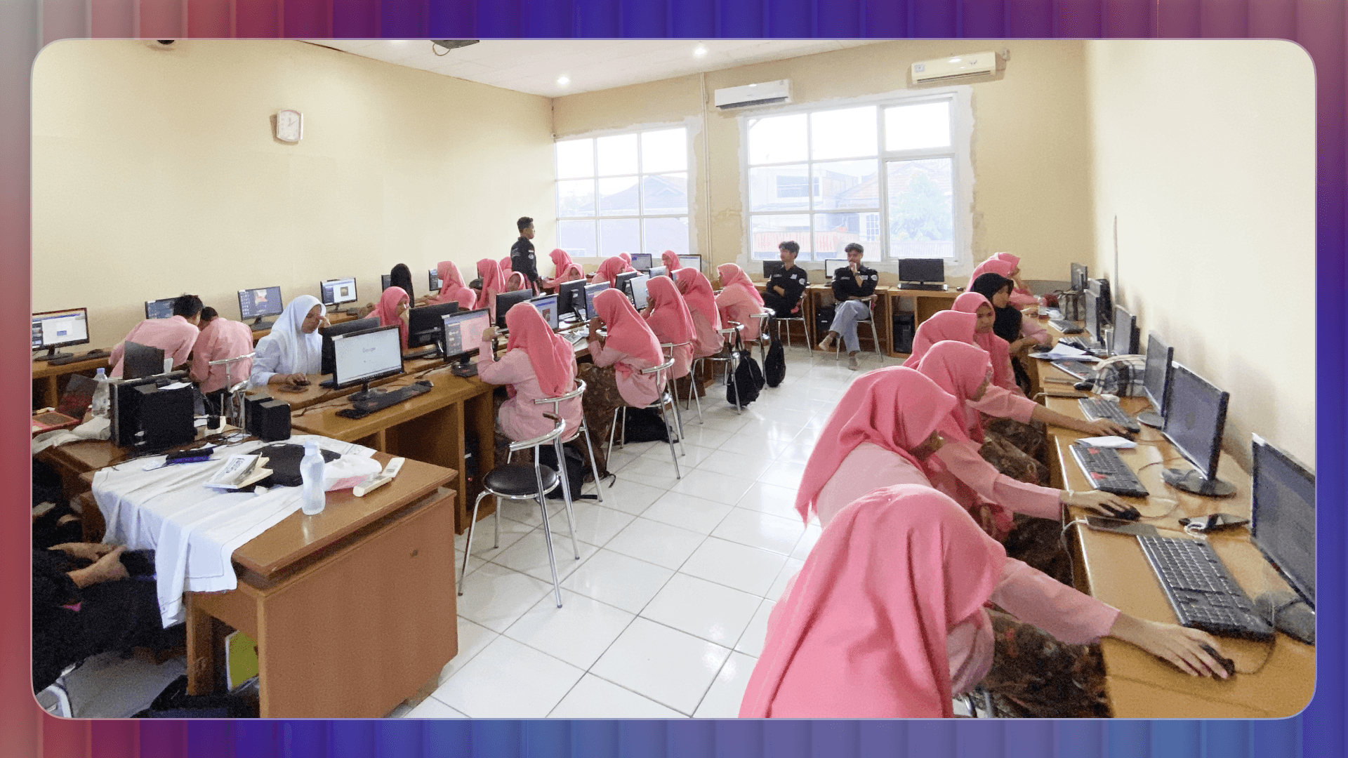 Contoh microblog yang sedang dibahas